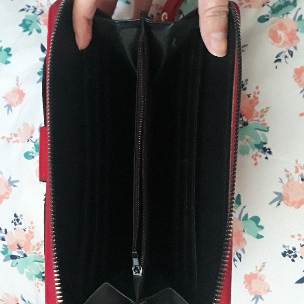 Red Wallet - Picture 3 of 3